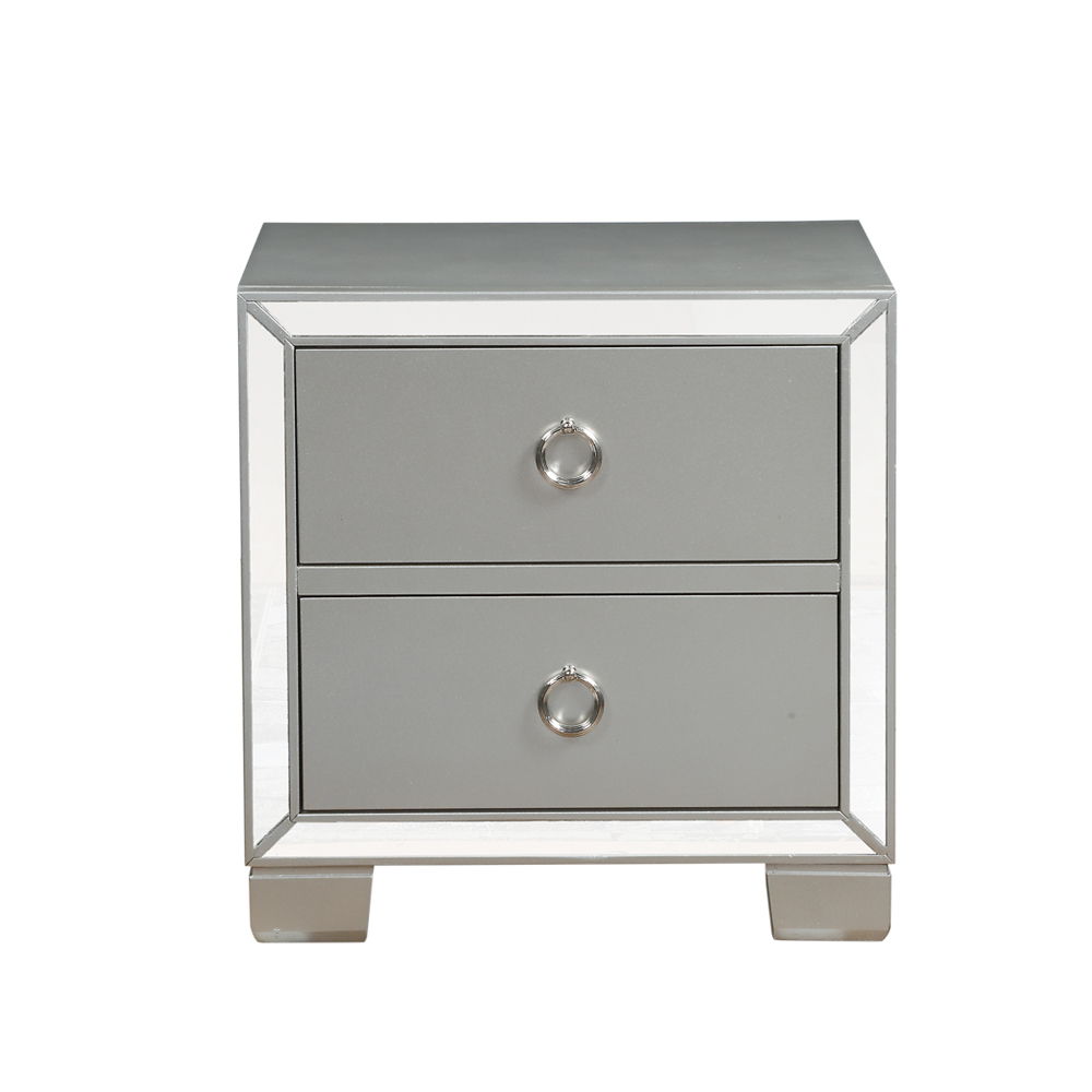 Voeville II - Nightstand - Platinum