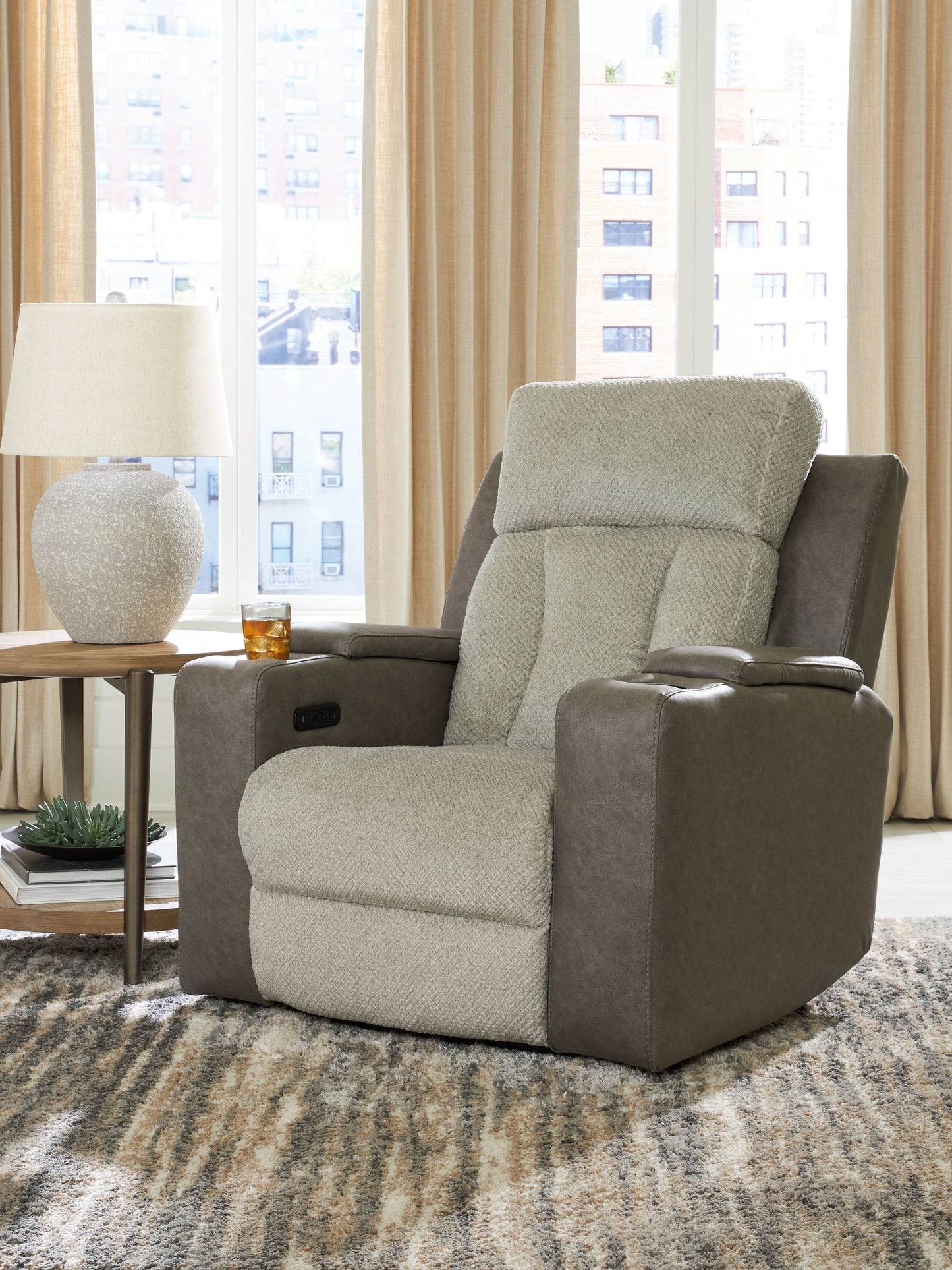 WhipLash - Power Recliner With Adj Headrest - Sisal