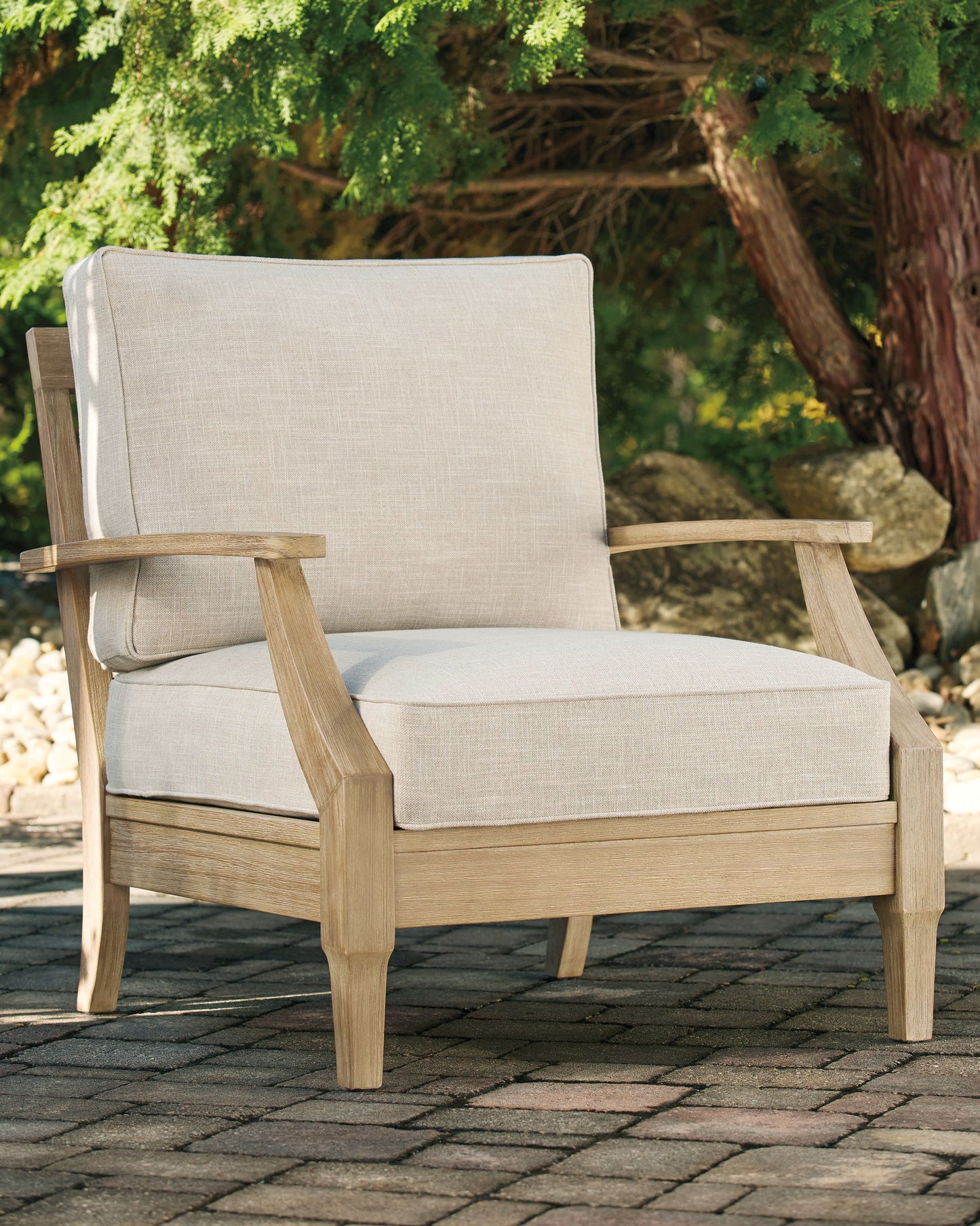 Clare View - Lounge Chair w/Cushion - Beige