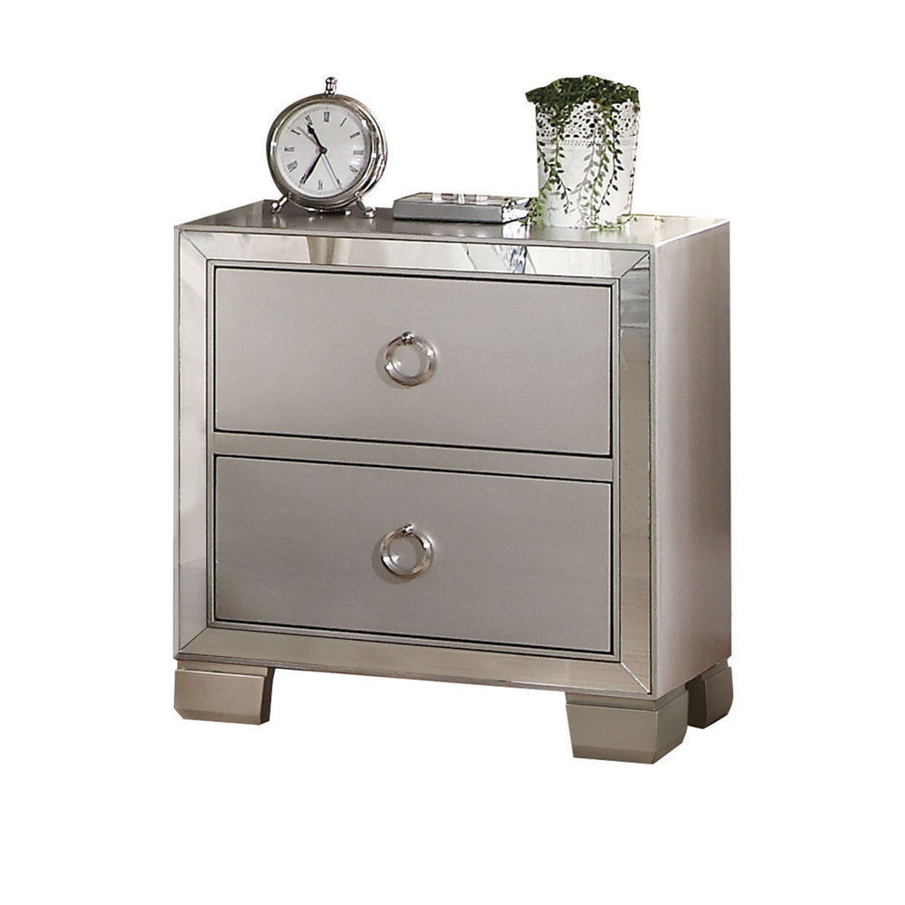 Voeville II - Nightstand - Platinum